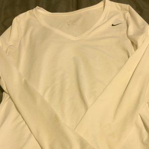 Womens Nike Med V-neck longsleeve